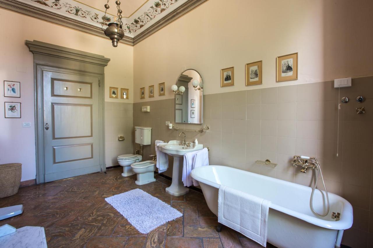 Ferienwohnung Palazzo Salis - La Dimora Del Conte Tirano Exterior foto
